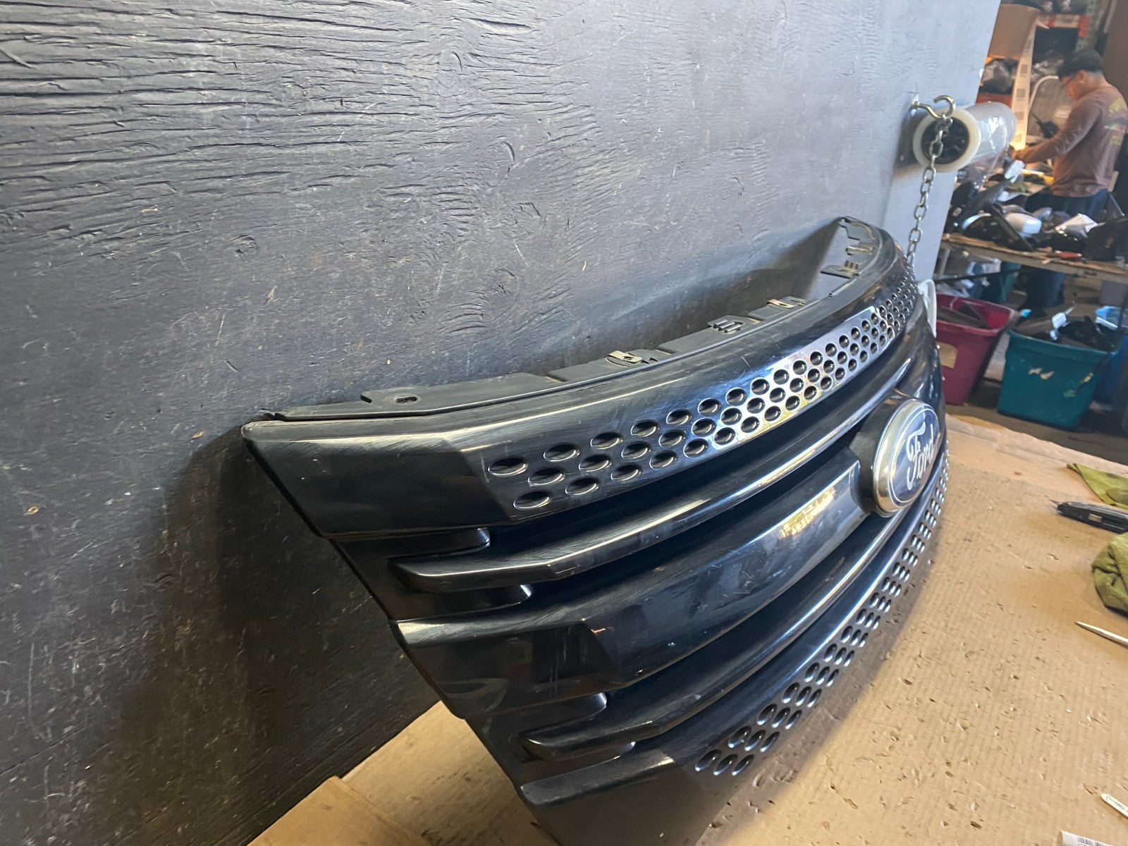 2011 to 2015 Ford Explorer Upper Front Grill Grille Oem s3319 DG2