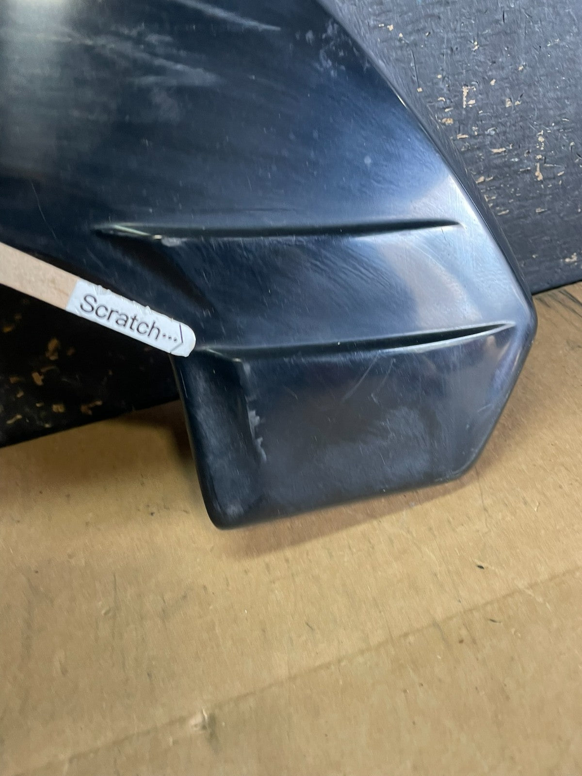 2001-2005 Toyota RAV4 Rear Upper Liftgate Spoiler Hatch 3RD Brake Light Z82527