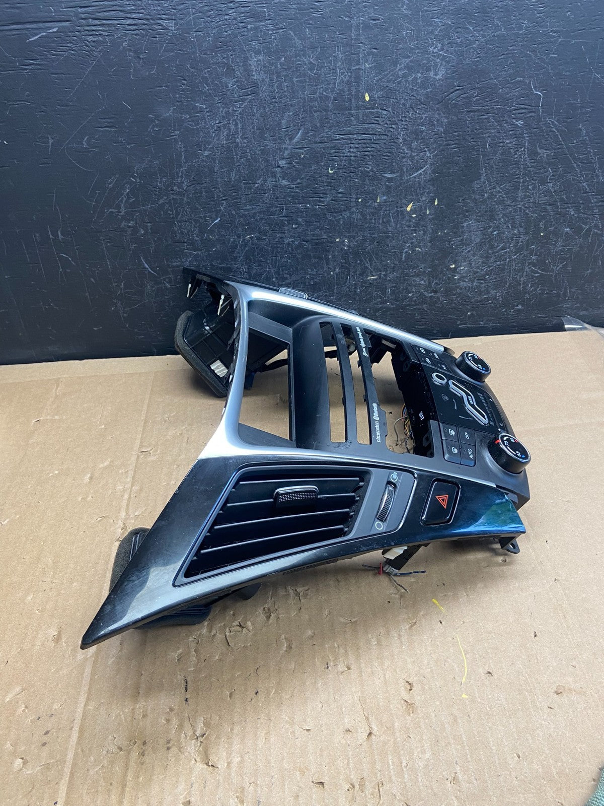 2011 - 2014 Hyundai Sonata Center Radio Climate Control Air Vent Bezel AD2205 DG1