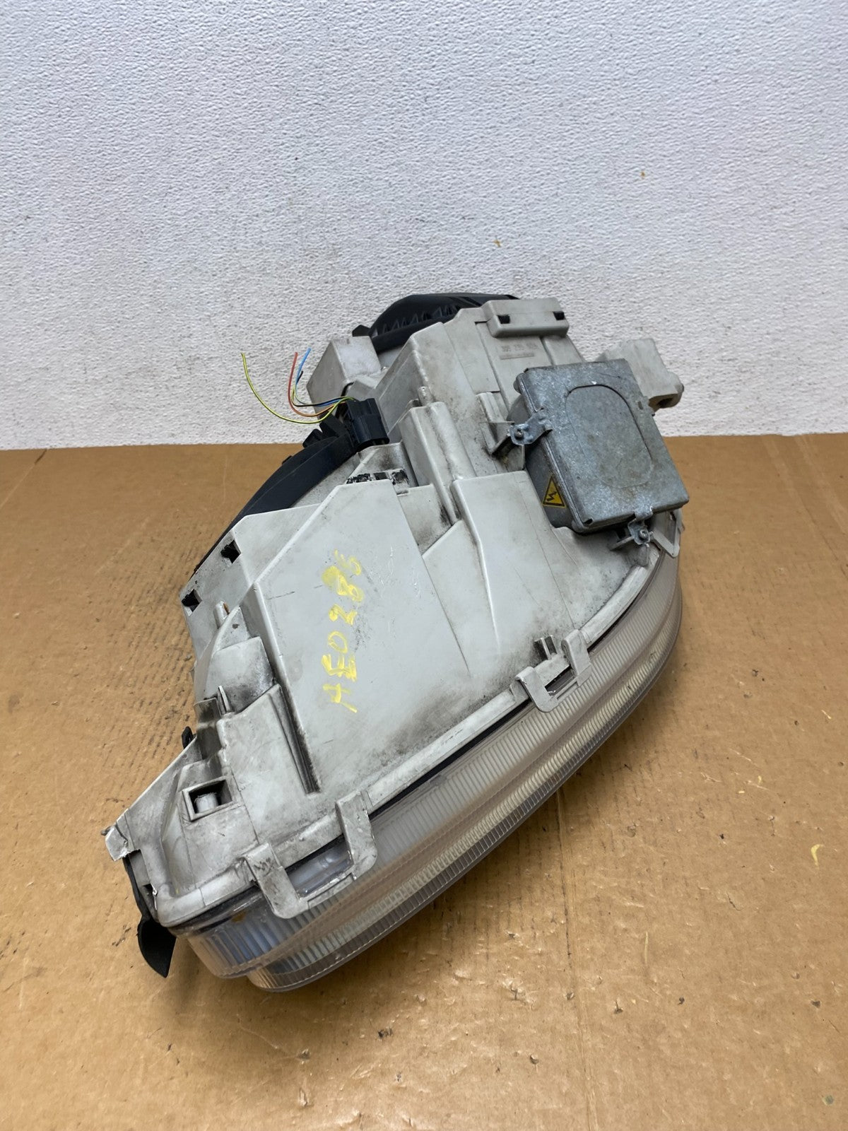 Xenon 2000 to 2002 Mercedes S-Class Right Passenger Headlight AE0286 DW8