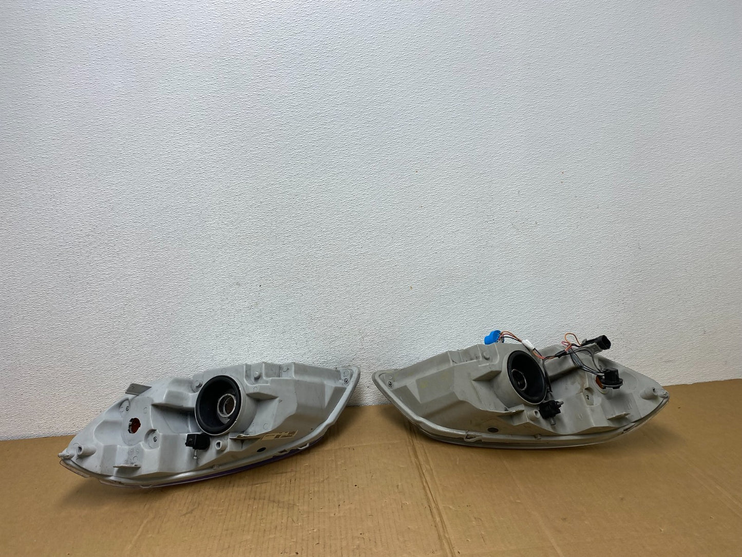 2005 - 2010 Chevrolet Cobalt Sedan Left+Right Set Headlights AC7552 DW9