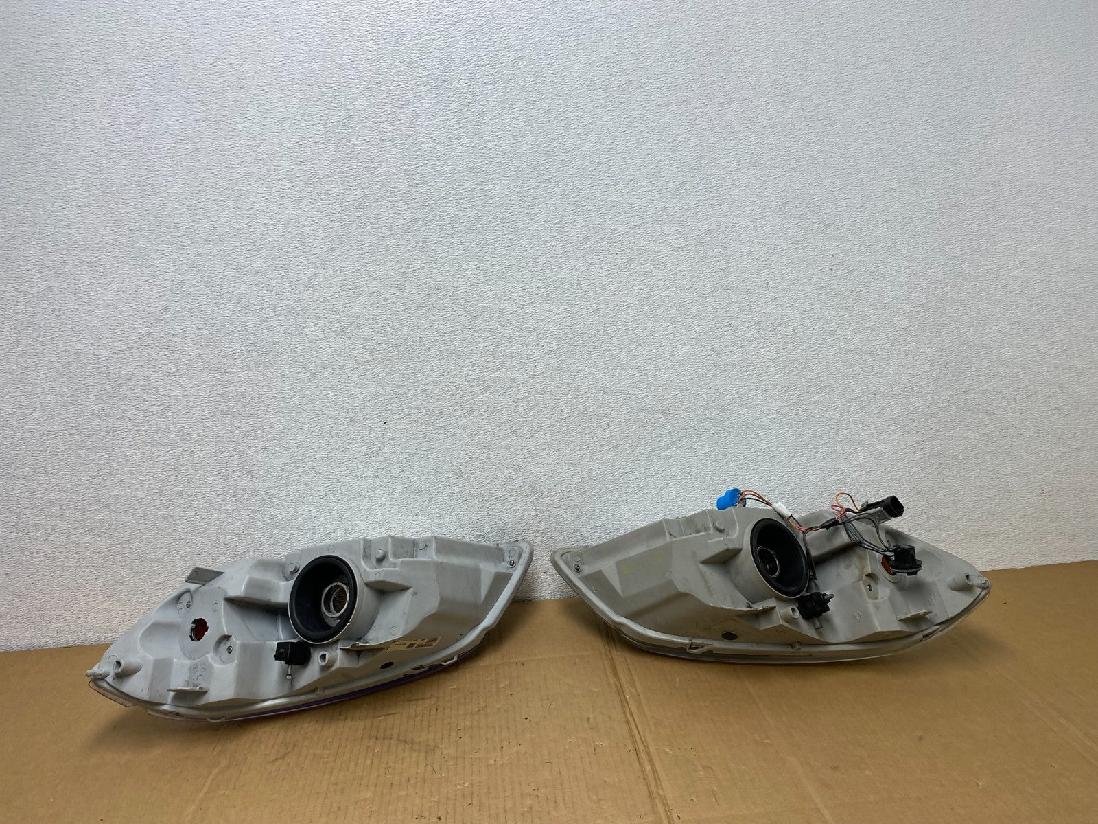 2005 - 2010 Chevrolet Cobalt Sedan Left+Right Set Headlights AC7552 DW9
