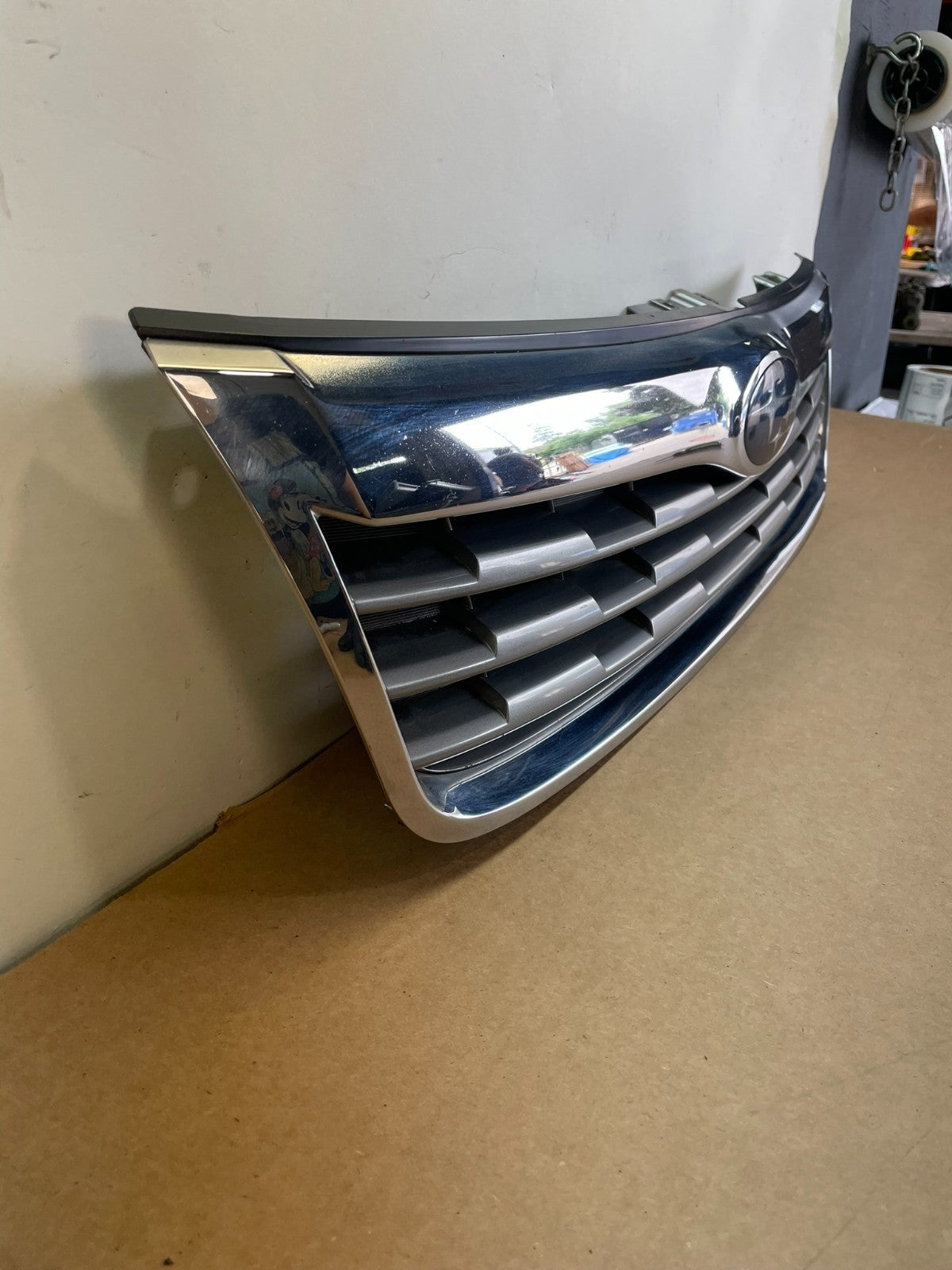 2009 2010 Subaru Forester Front Upper Chrome Grille Grill AF8561 DG2