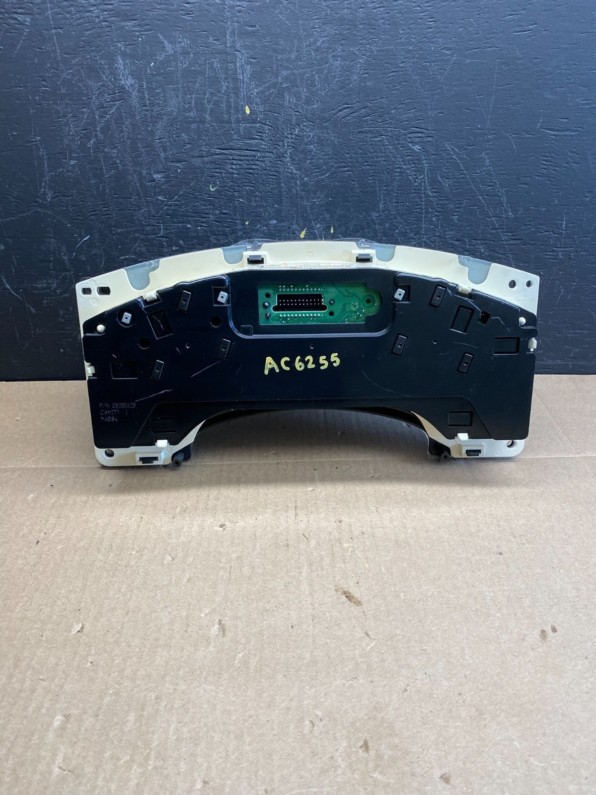 2001 to 2002 Chevrolet Express GMC Safari Speedometer Cluster Gauge ac6255 DG4