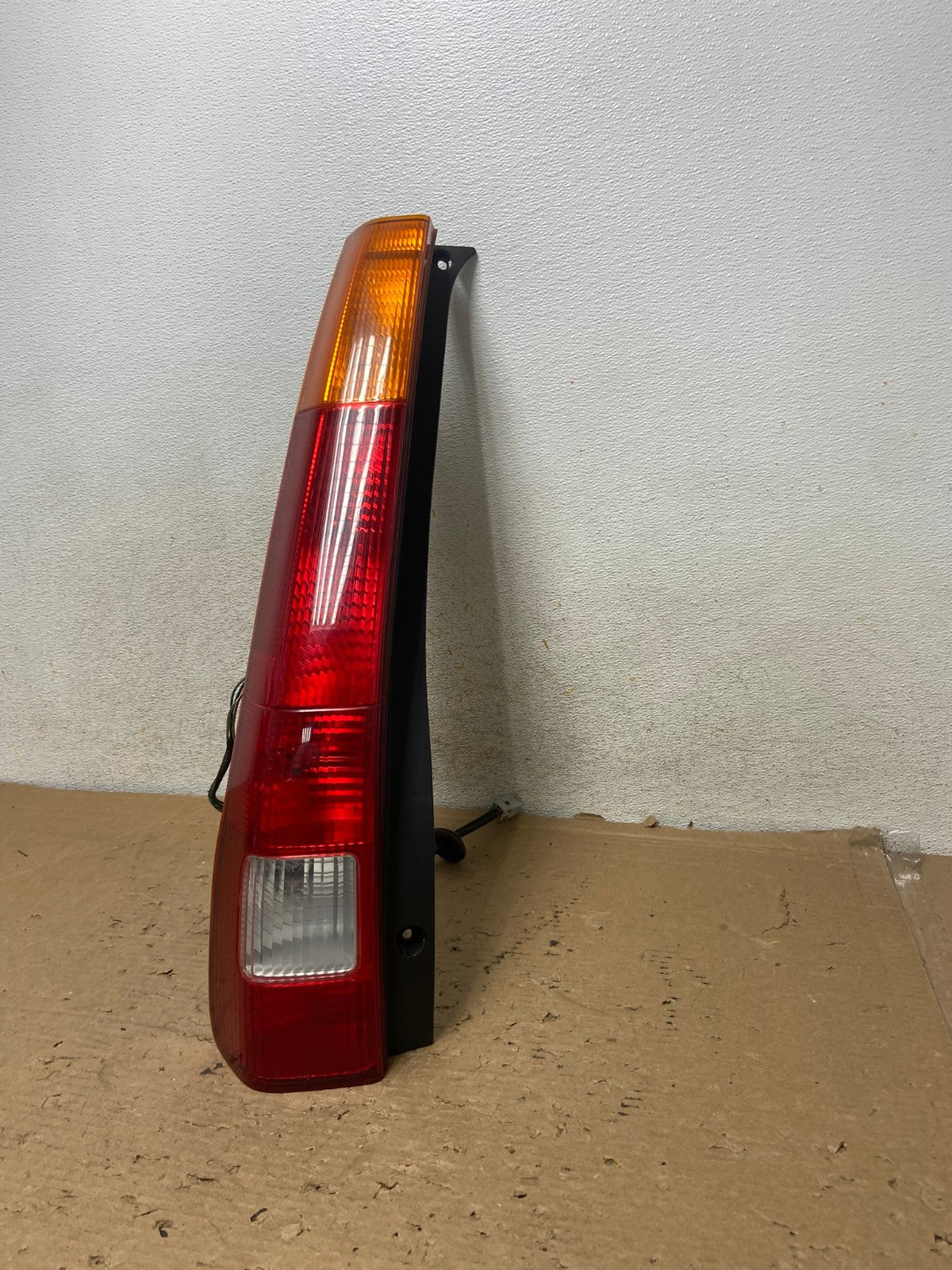 2002 2003 2004 Honda Crv Cr-v Left Driver Lh Tail Light AH9246 LK2
