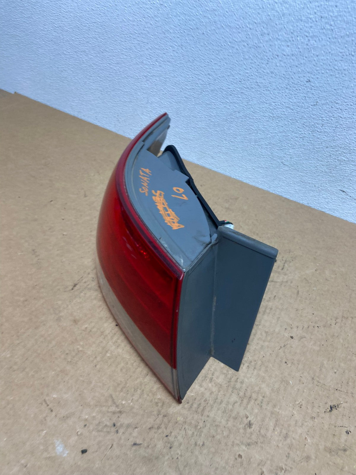 2006 2007 2008 Hyundai Sonata Left Driver Lh Side Tail Light AC2898 LK1