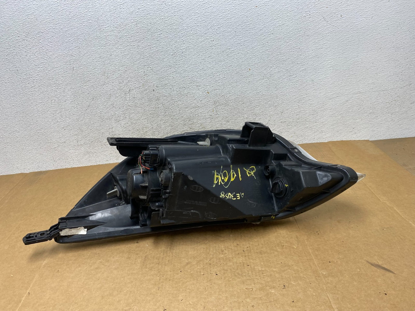 2012 to 2017 Kia Rio Sedan Right Passenger RH Halogen Headlight AE3058 DG7