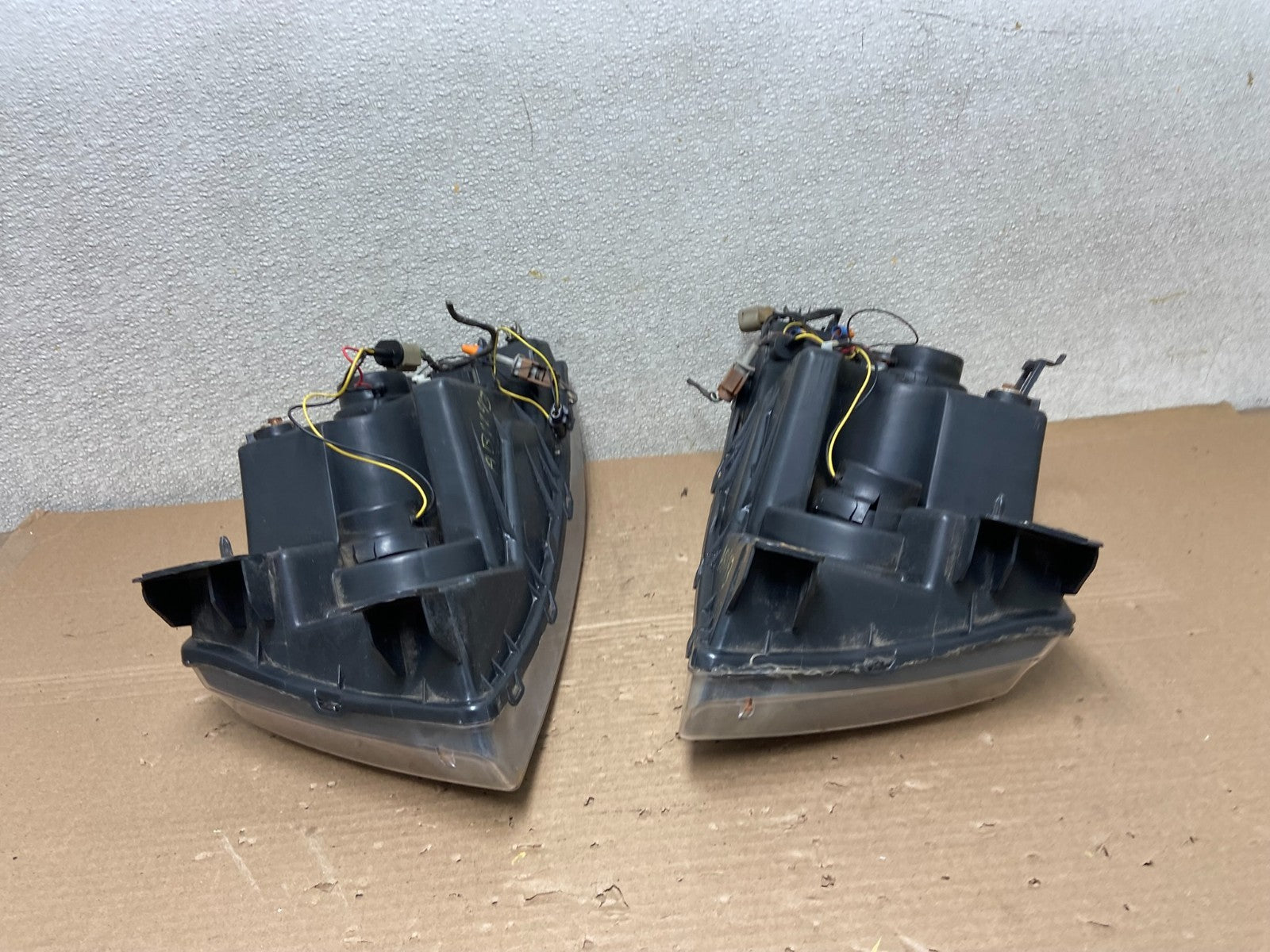 2004 to 2008 Ford F150 F-150 Left+Right Set Side LED Headlights ab1143 DG11