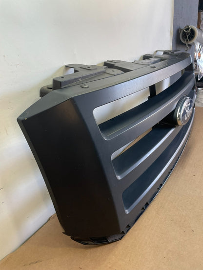 2007 to 2014 Ford Expedition Front Upper Chrome Grill Grille AF8697 DG2