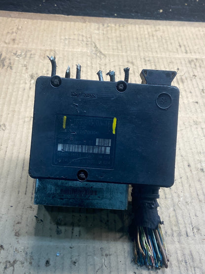 2002 to 2005 Mercedes W163 ML320 ML350 ABS Anti Lock Brake Pump Module Y4297 DG5