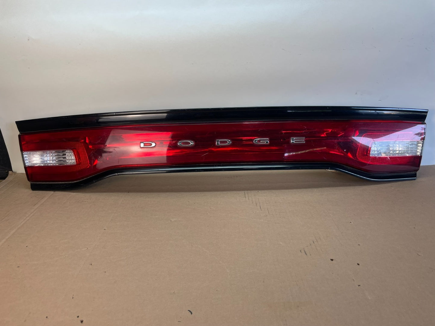 2011 to 2014 Dodge Charger Center Trunk Tail Light Lamp Lid Panel AG1020 DG0