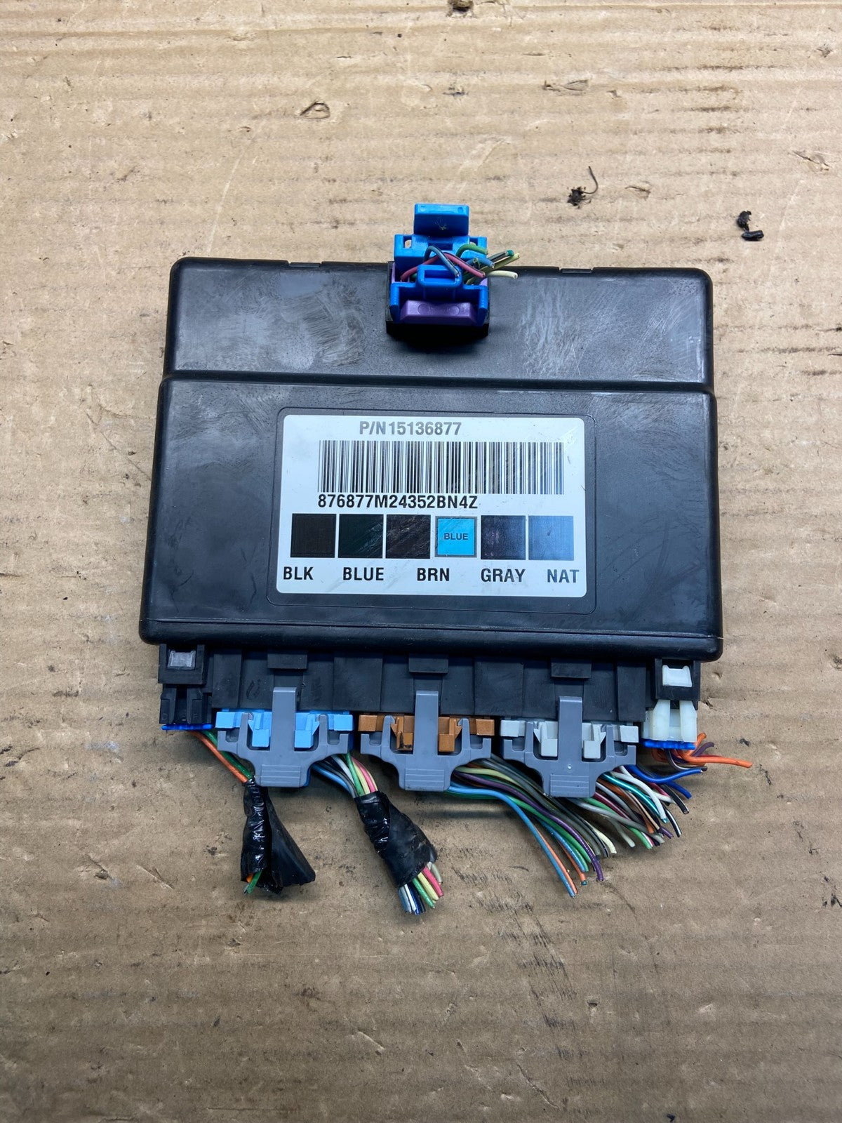 2003-2006 Silverado Suburban Tahoe Body Control BCM Module AE4674 DG0
