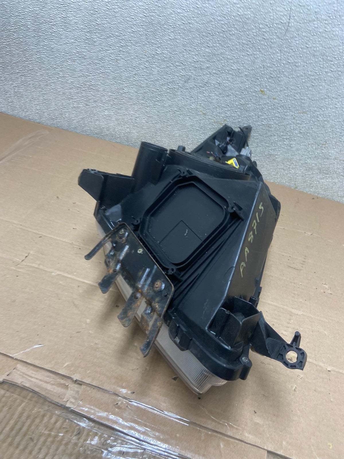 2006-2009 Toyota Prius Left Driver LH Side Headlight Halogen TYC AA8715 DW5