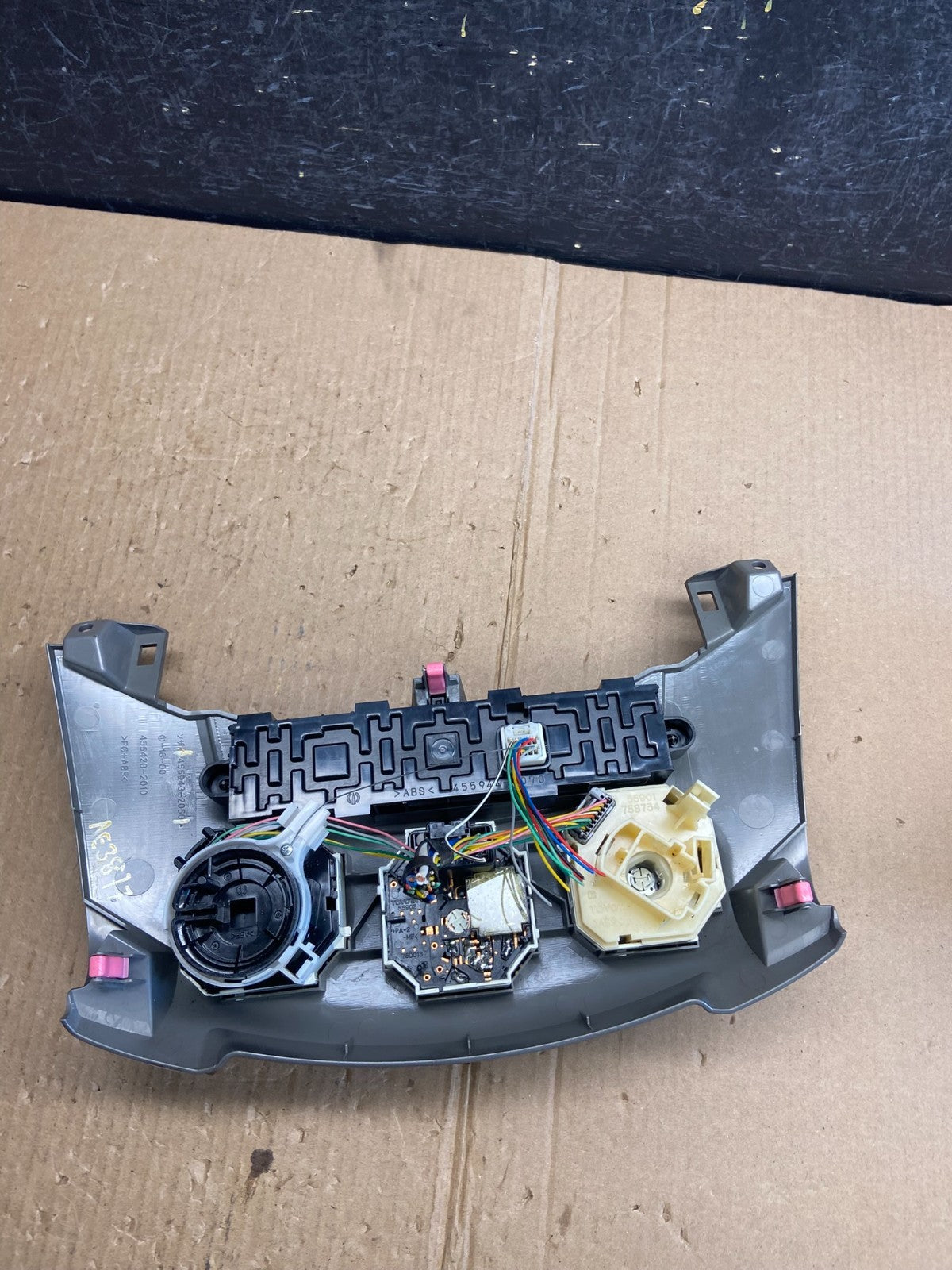 2006 - 2012 Toyota RAV4 A/C Heater Climate Control Unit Switch AE3877 DG4