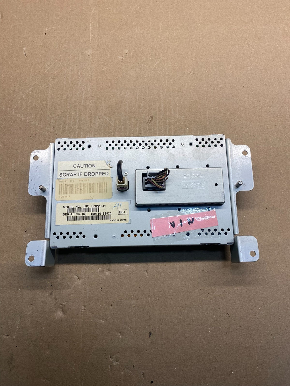 2011 to 2012 Ford Fusion Radio Information Display Screen AG1787 DG3