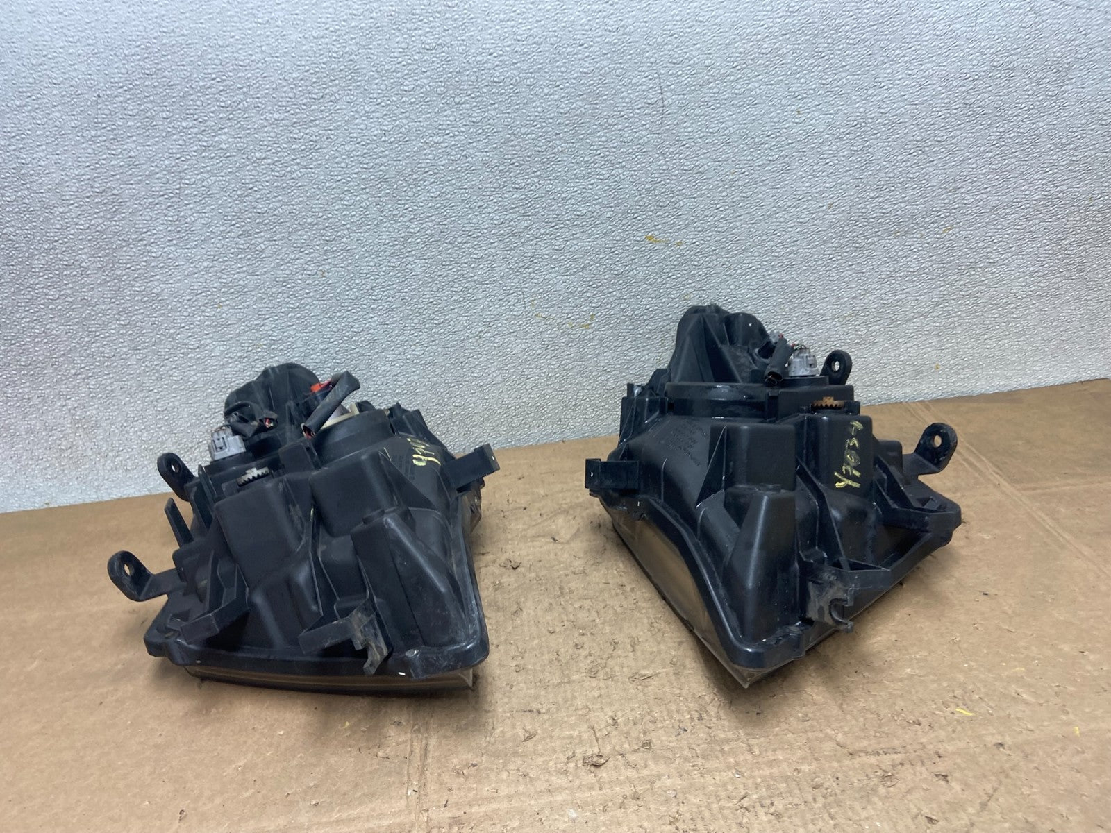 2005 2006 2007 Nissan Pathfinder Halogen Headlights Left+Right Oem Y7034 DW10