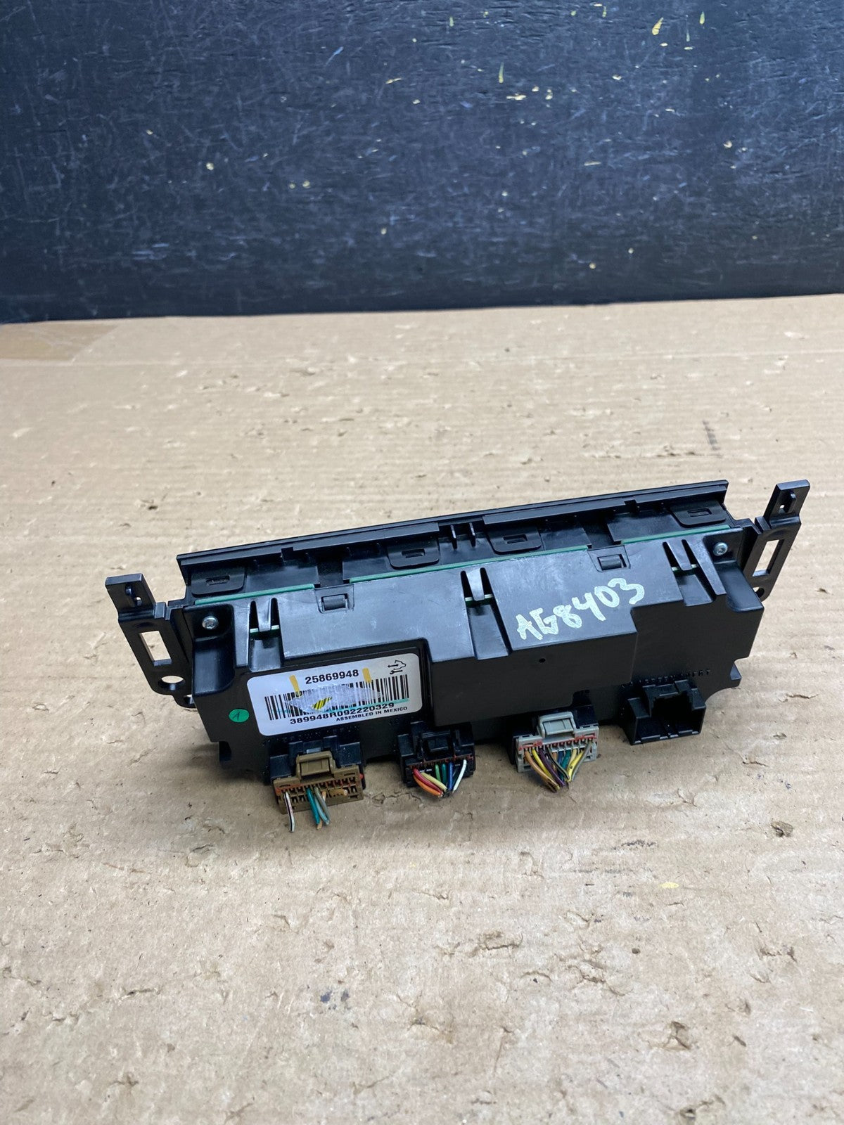 2007 to 2011 Cadillac Escalade AC Heater Climate Control Panel AG8403 DG4