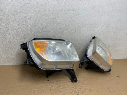 2003 to 2006 Honda Element Left+Right Side Headlights R8263 DW2