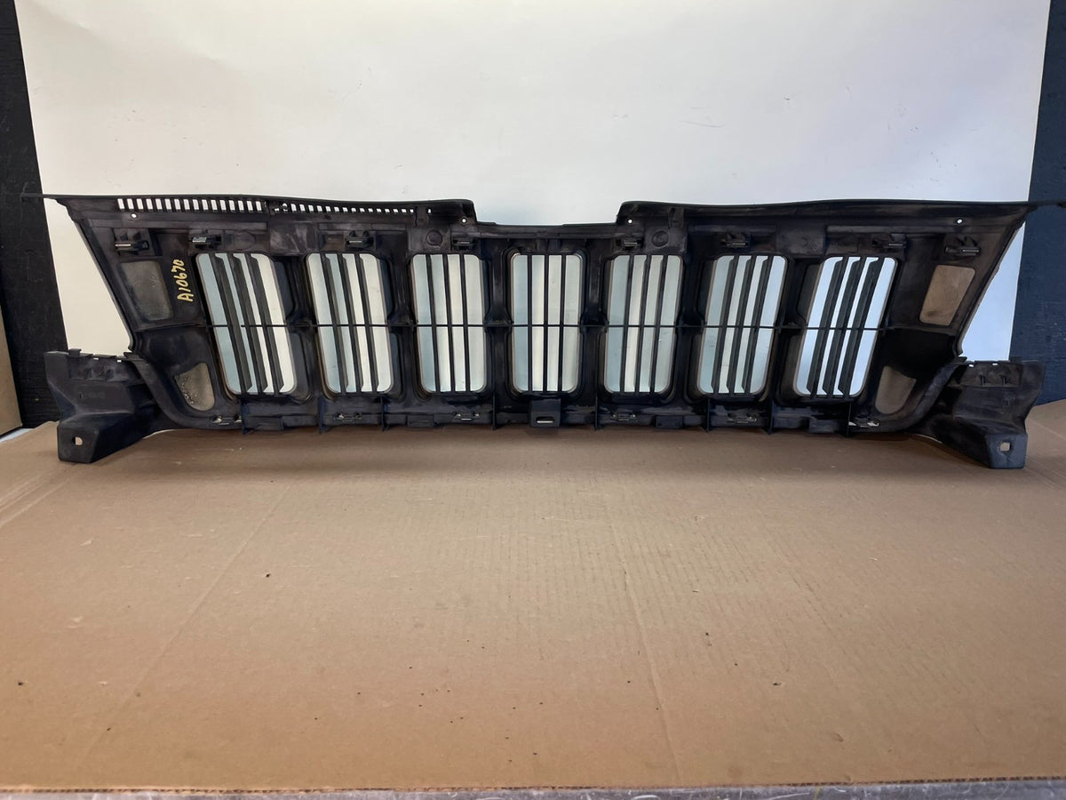 2011 to 2013 Jeep Grand Cherokee Front Upper Grill Grille Aftermarket AI0670 DG3