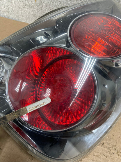 2005 to 2006 Nissan Altima Tail Light Right Passenger RH Side AI1108 LK3