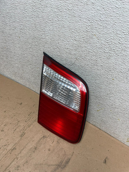 2001 2002 Subaru Forester Left Driver Inner Lid Mounted Tail Light Oem Q4869 DW1
