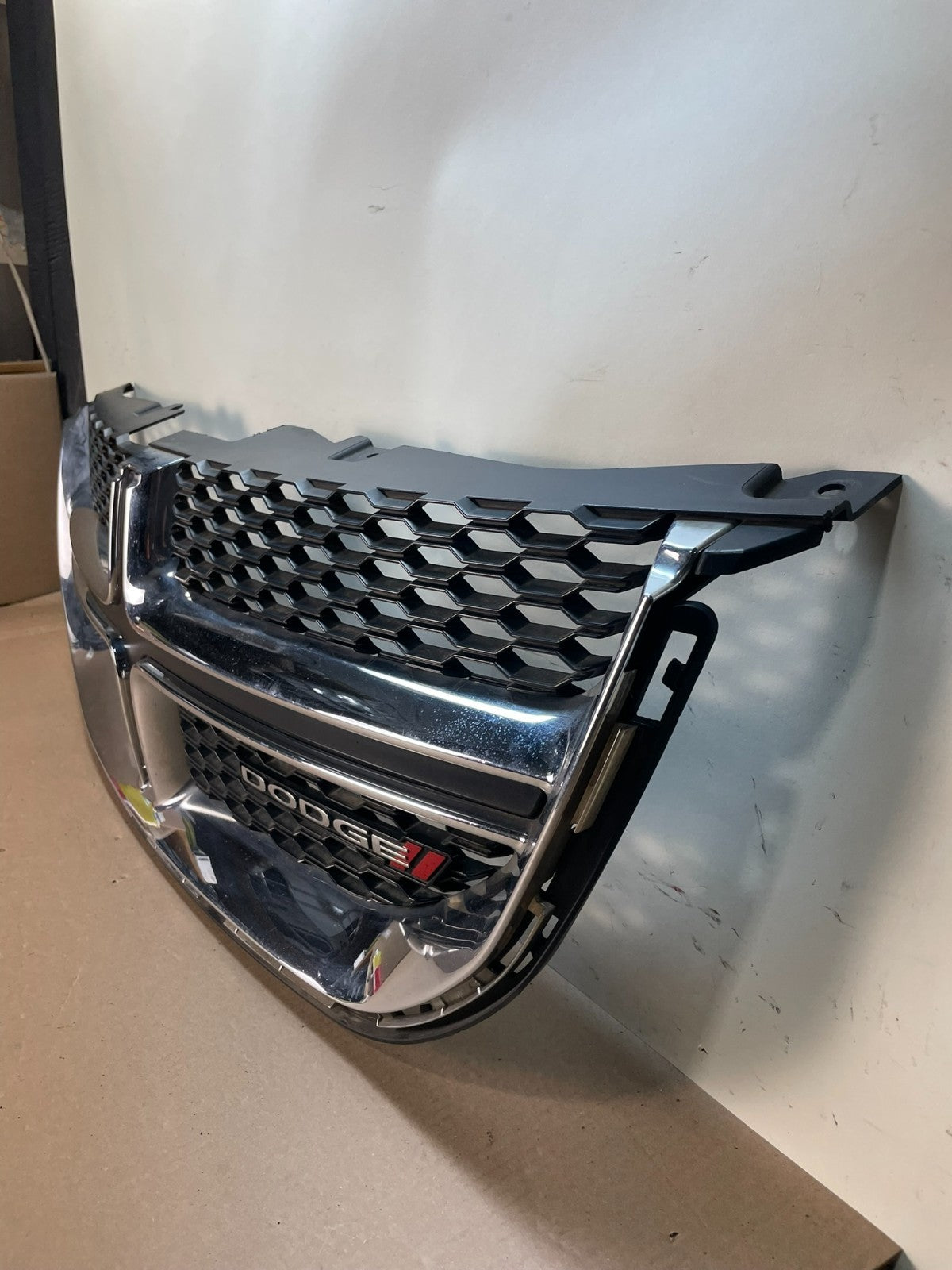 2011 to 2020 Dodge Grand Caravan Front Upper Grill Grille AI8653 DG1