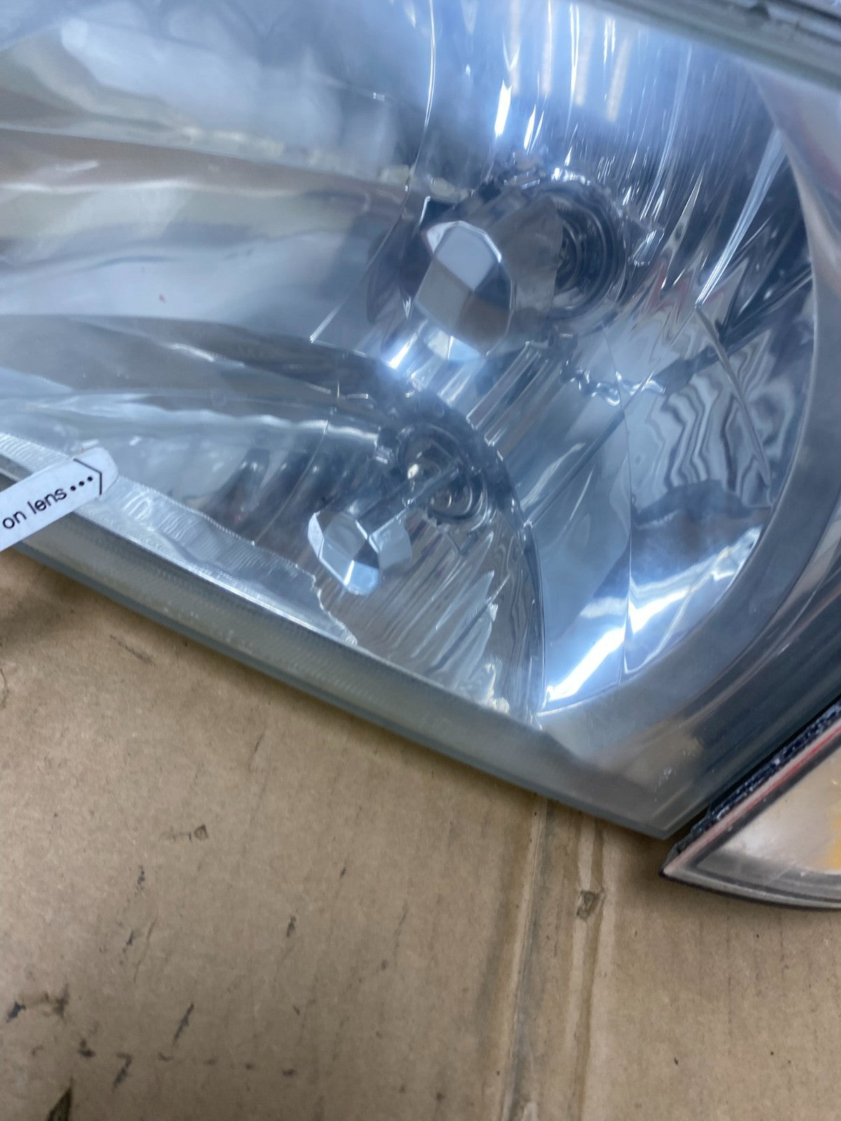 2001 2002 2003 Toyota Sienna Left+Right Side Set Headlights Halogen AD2397 DW7