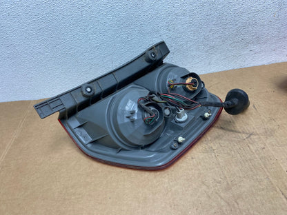 2003 2004 2005 Honda Pilot Left Driver LH Side Tail Light AD6010 LK4