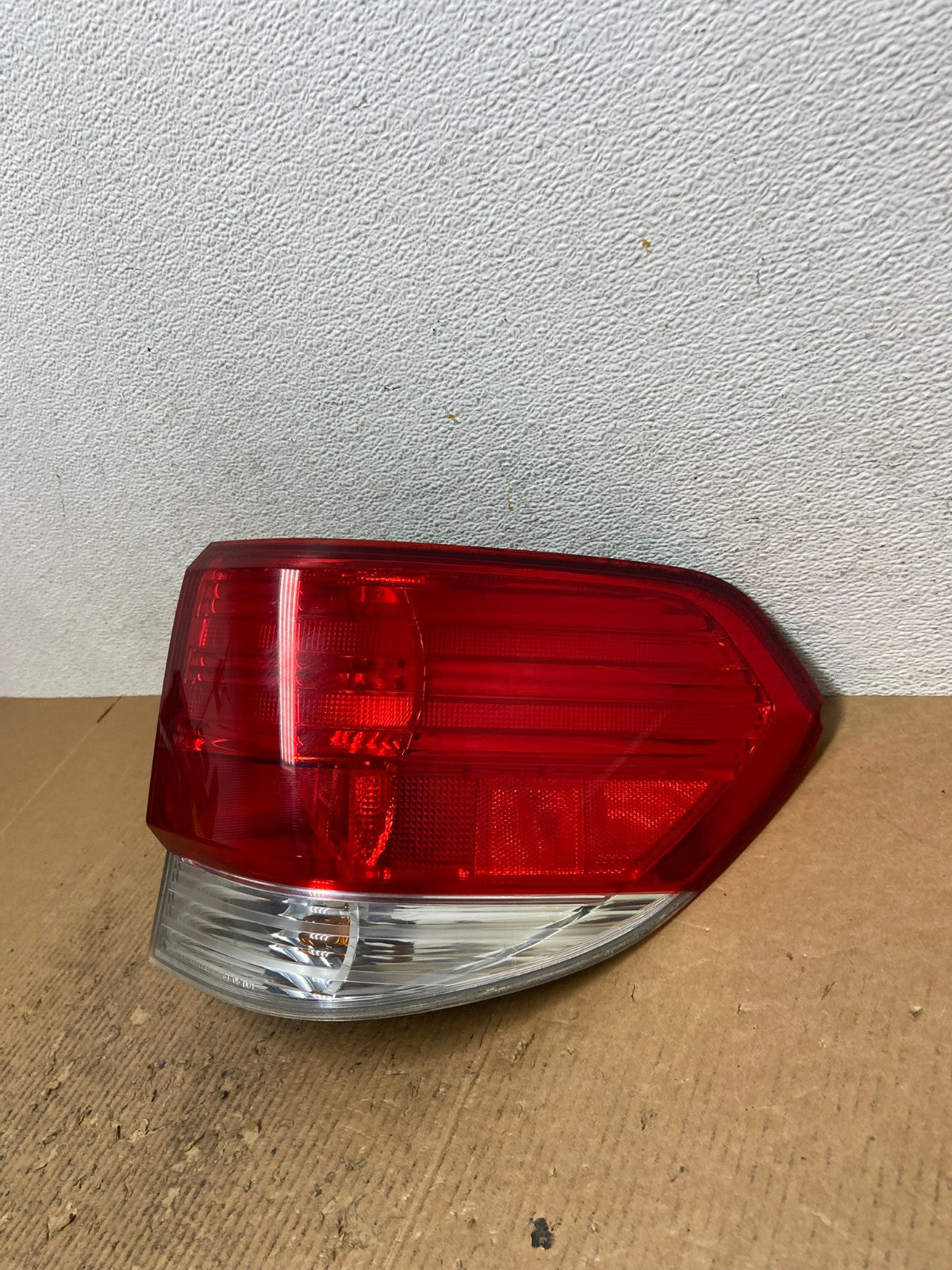 2008 2009 2010 Honda Odyssey Right Passenger Side Tail Light AE2652 LK1