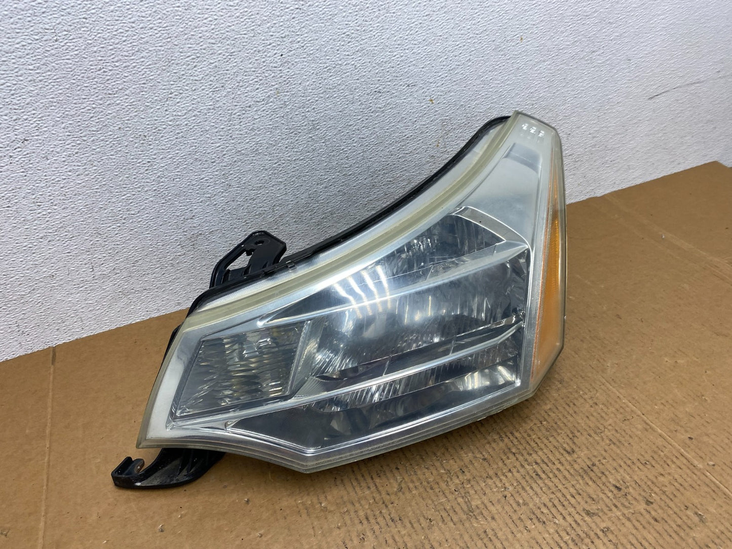 2008 2009 2010 2011 Ford Focus Left Driver Lh Headlight Halogen AC1583 DW2