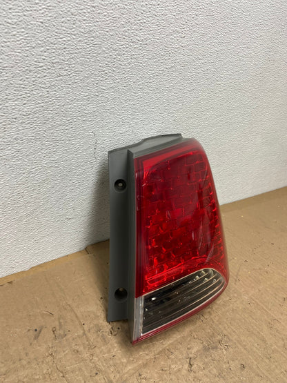 2011 to 2013 Kia Sorento Right Passenger RH Side Tail Light Oem AC0189 LK2