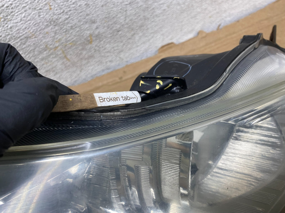 2010-2012 Subaru Legacy Outback Right Passenger Headlight AH8888 DW5