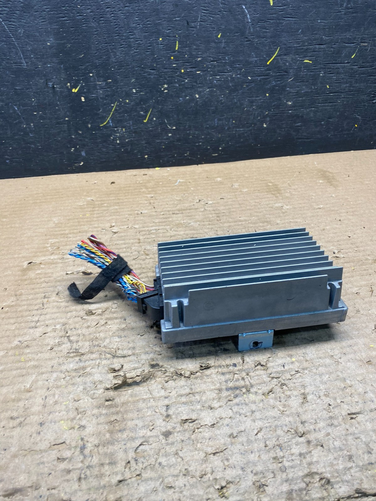 2007-2013 BMW X5 Top HiFi Lear Radio Audio Amplifier Amp S6216 DG3