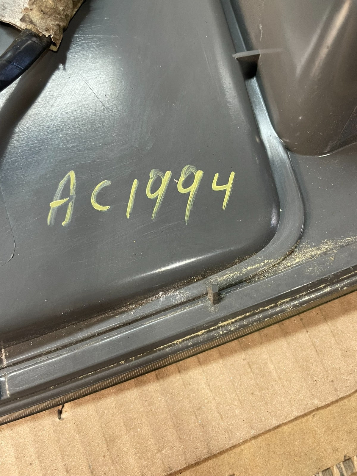 2003-2007 Cadillac CTS Trunk Panel Lid Backup License Plate 3rd Light AC19947