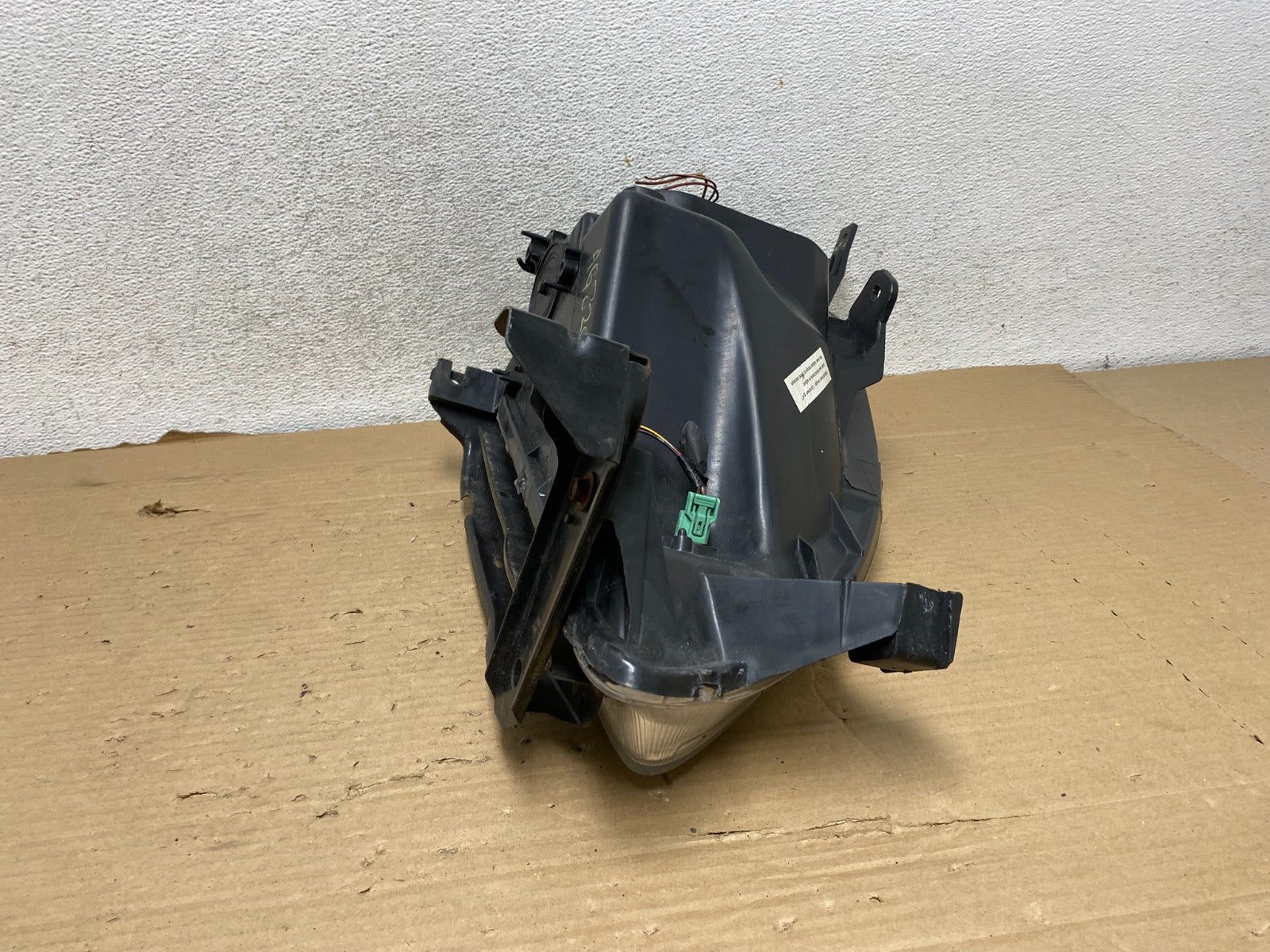 2002 to 2004 Honda Crv Cr-v Left Driver Halogen Headlight AG8206 DW6