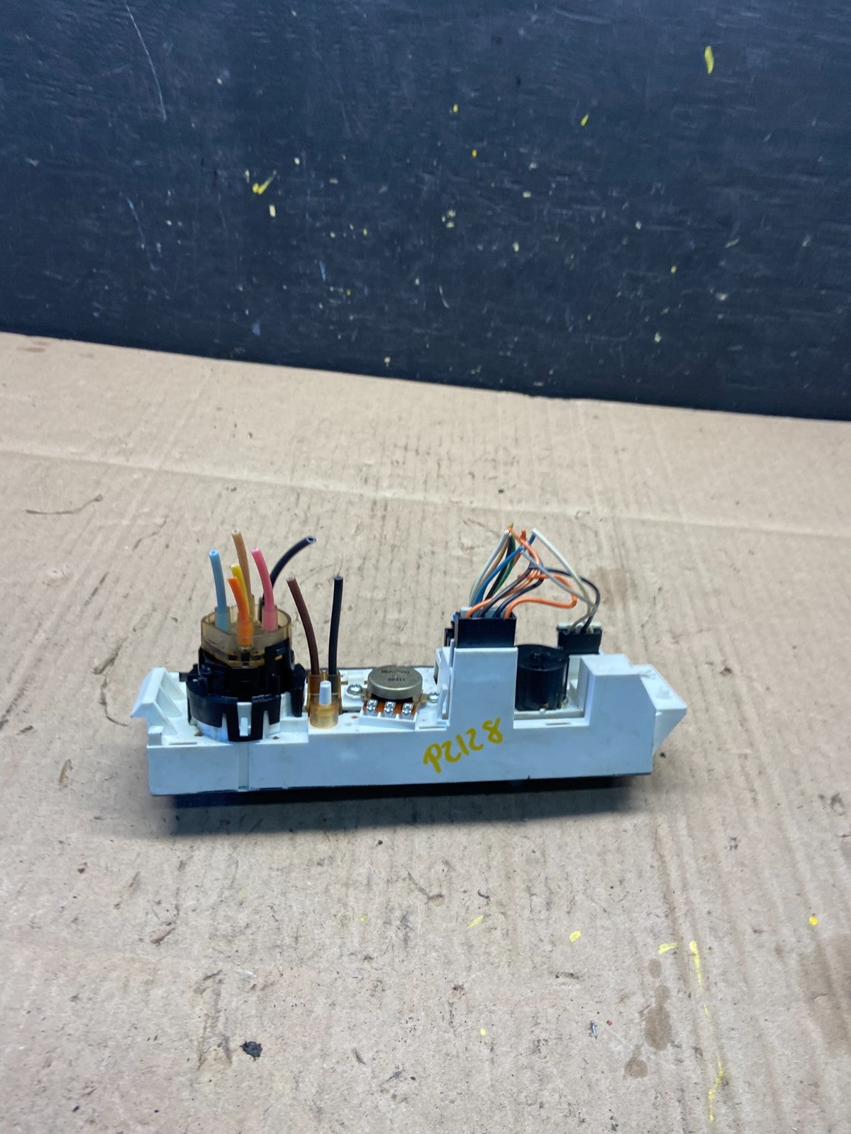 2001 - 2007 GMC Chevrolet Express 1500 Climate Control A/C P2128 DG5