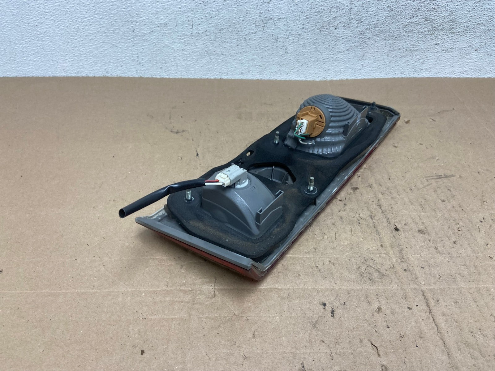 2000-2001 Toyota Camry Tail Light Right Passenger Rh Side Inner AE6079 LK3