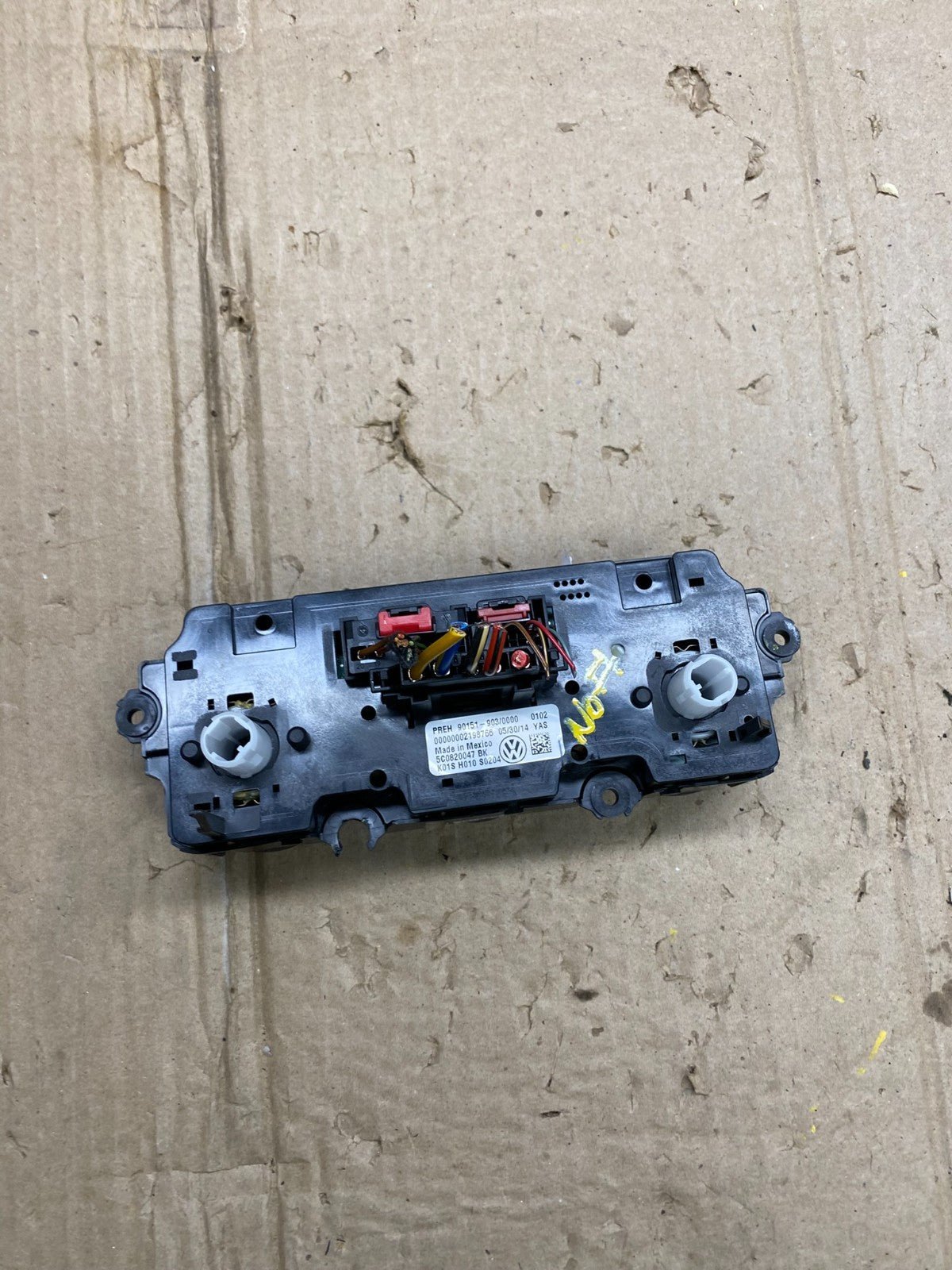 2011 - 2014 Volkswagen  Jetta Center Climate Control Panel AC Heater X5860 DG3