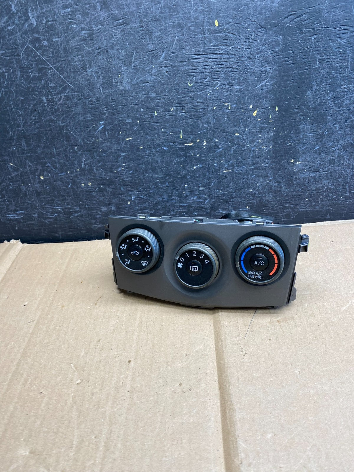 2009 to 2013 Toyota Corolla Climate Heater A/C AC Control Panel AH5504 DG0