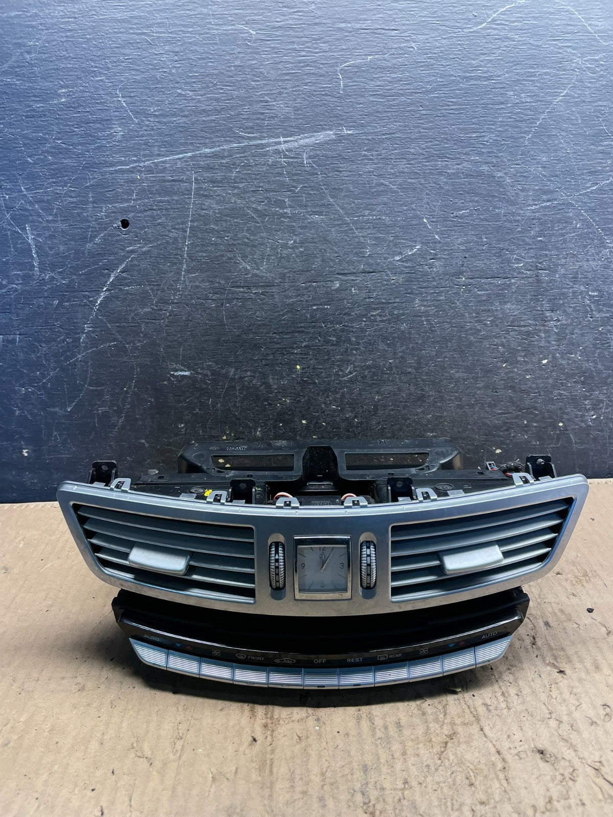 2007 - 2013 Mercedes W221 S550 S600 A/C Heater Climate Control Trim T7195 DG0