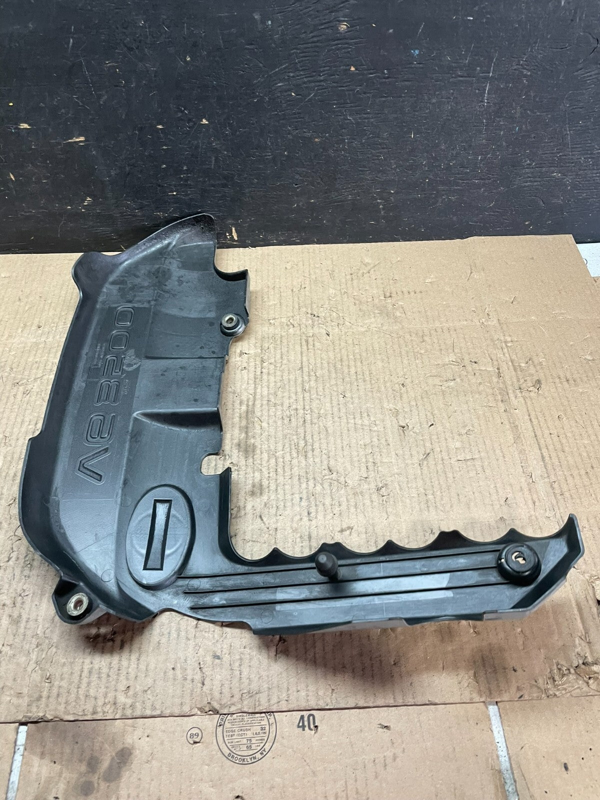2001 to 2004 Nissan Pathfinder Engine Cover Ornament M6079 DG6
