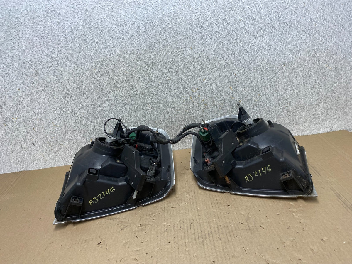 2004 2005 2006 Dodge Durango Left+Right Headlights AJ2146 DW8