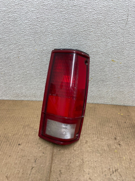 1985 to 1993 Chevrolet S10 S15 SONOMA Right Passenger Tail Light AA66350