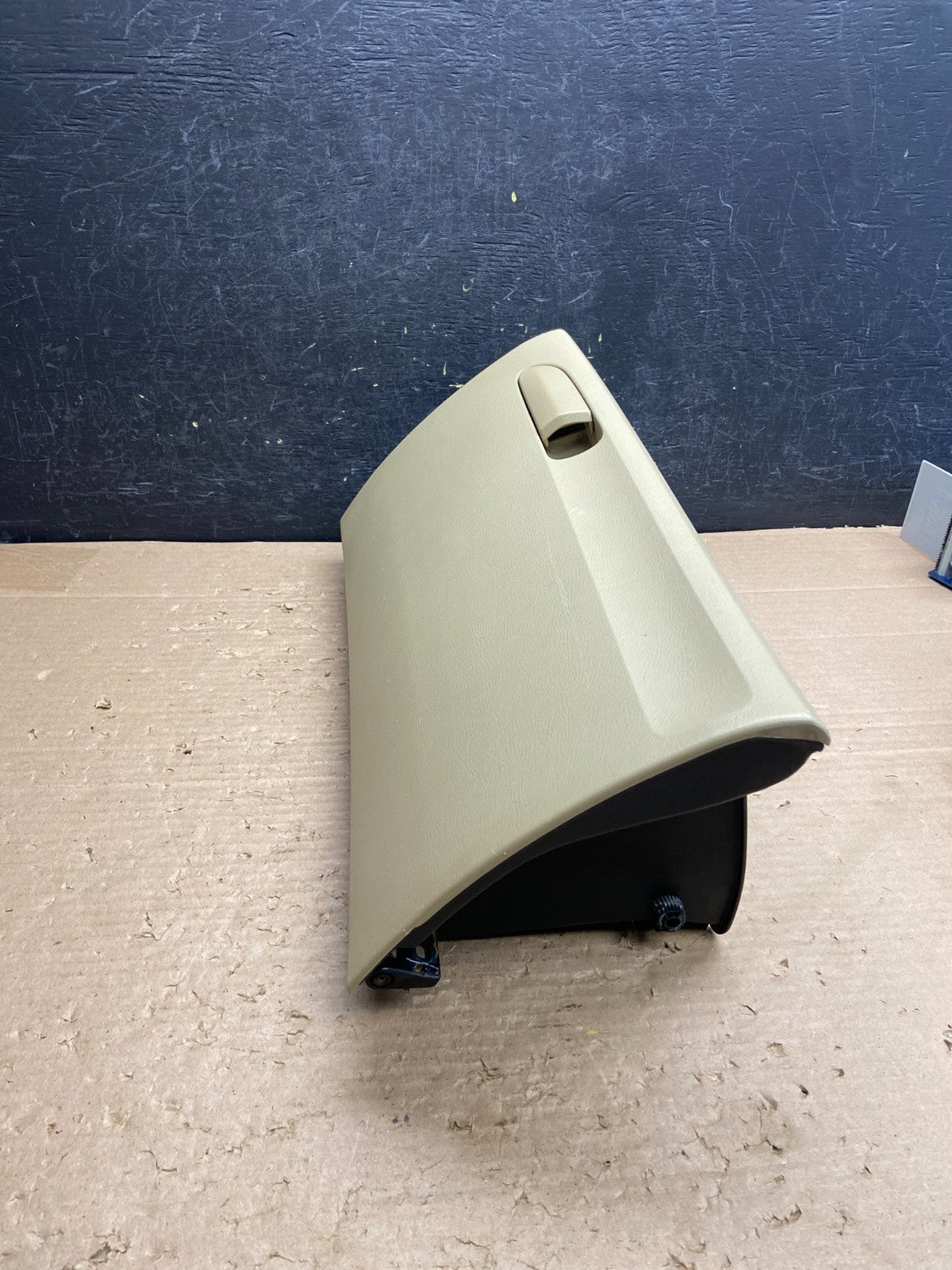 2006 - 2011 Honda Civic Front Right Passenger Storage Glove Box AG8509 DG3
