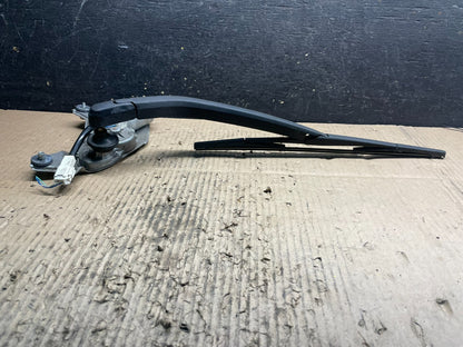 2004 to 2009 Toyota Prius Rear Wiper Windshield Motor U8173 DG3