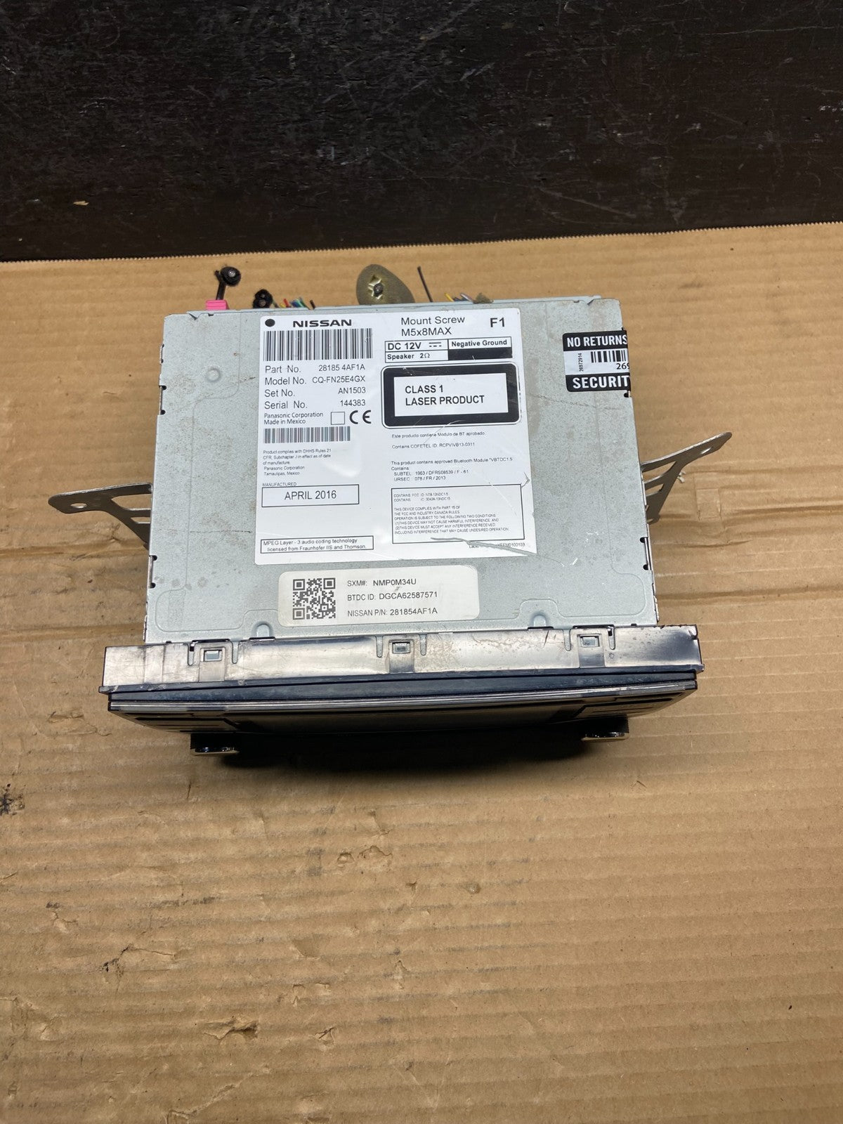 2015 to 2016 Nissan Sentra Versa Radio CD Player AM/FM 281859MB0A AE4525 DG3