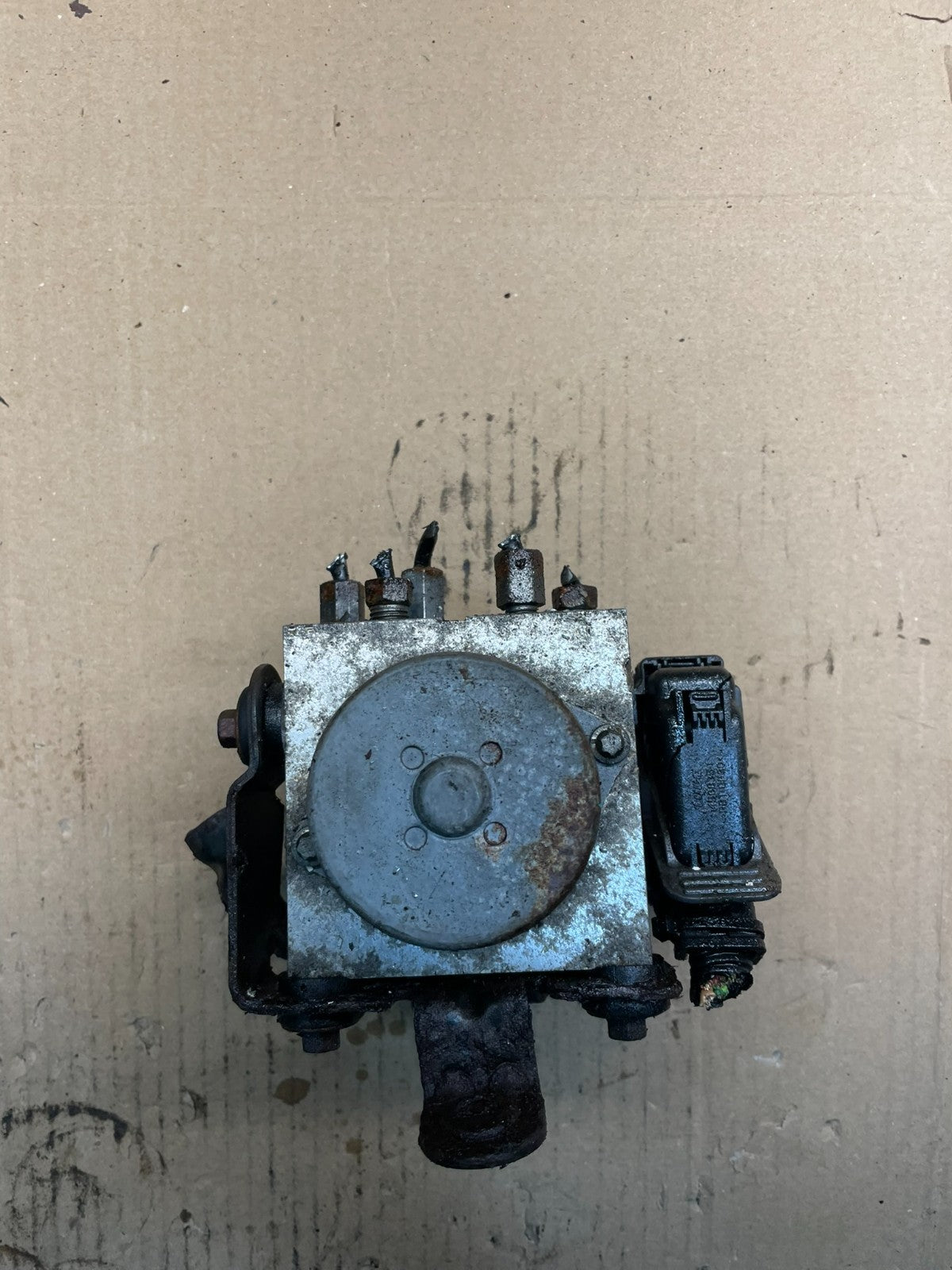 2011 - 2014 Ford E250 E350 Van ABS Anti Lock Brake Pump Module v1973 DG5