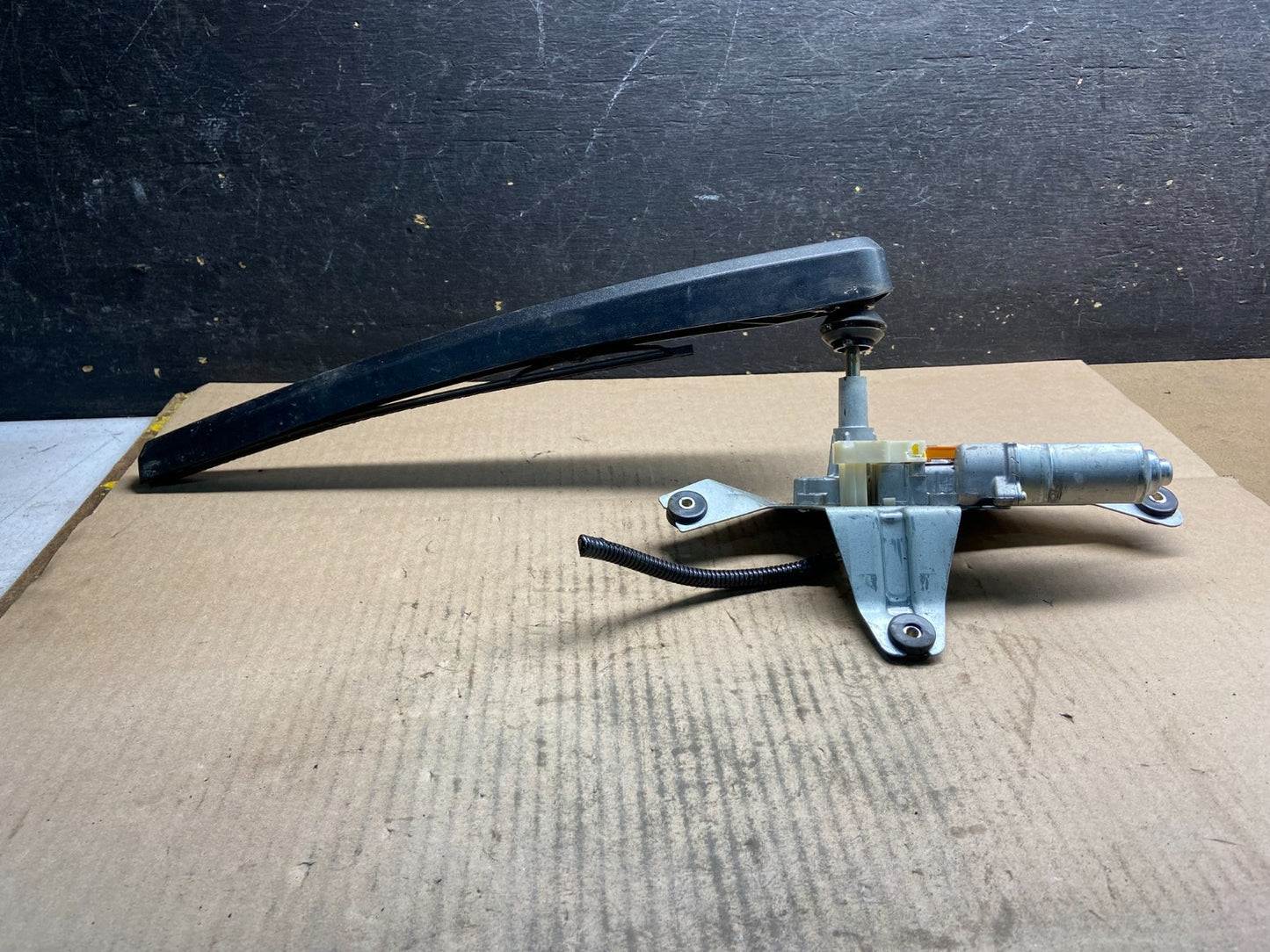 2010-2017 Chevrolet Equinox Rear Glass Windshield Wiper Motor Z4924 DG1