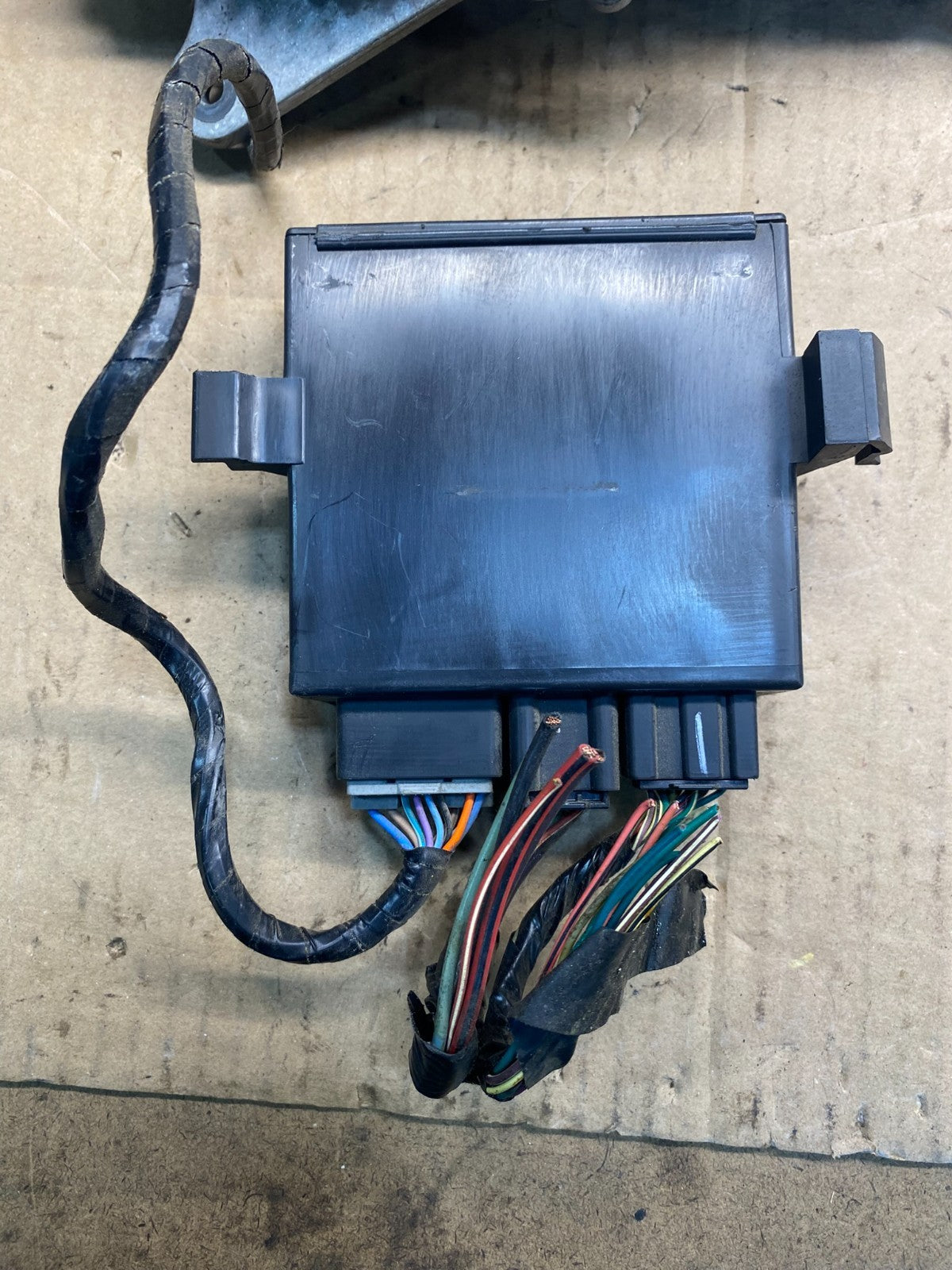 2007 2008 Acadia Enclave Escalade Suburban Liftgate Door Module Motor AB4240  DG2