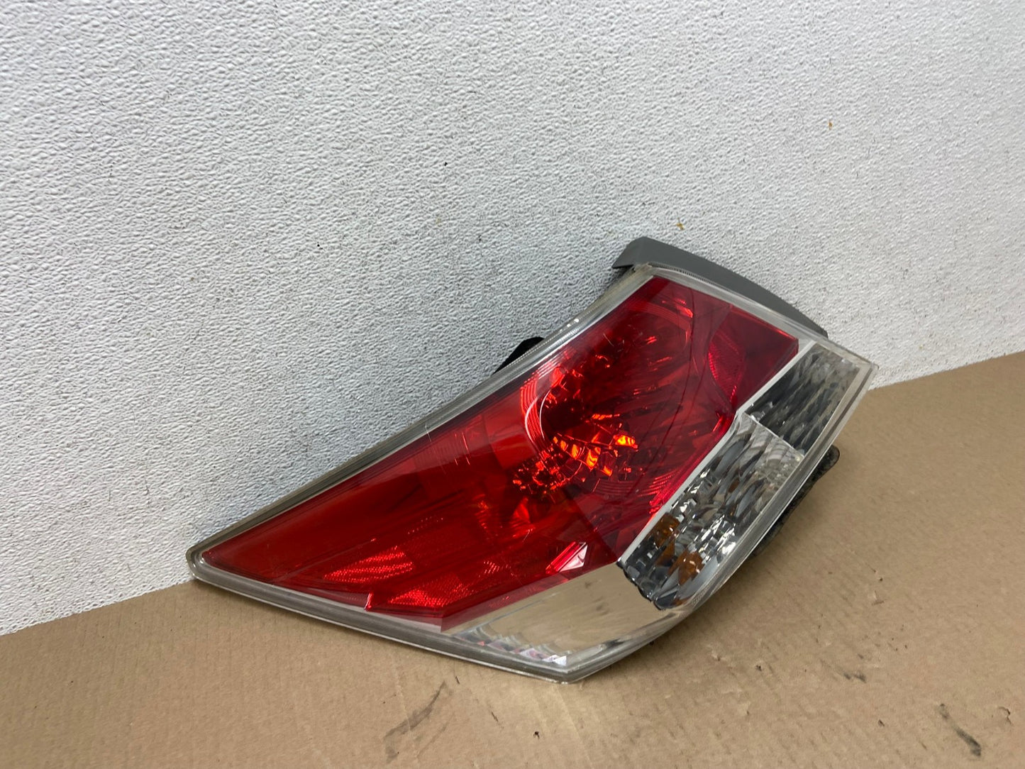2008 to 2012 Honda Accord Sedan Tail light Left Driver LH Side AE7001 LK2